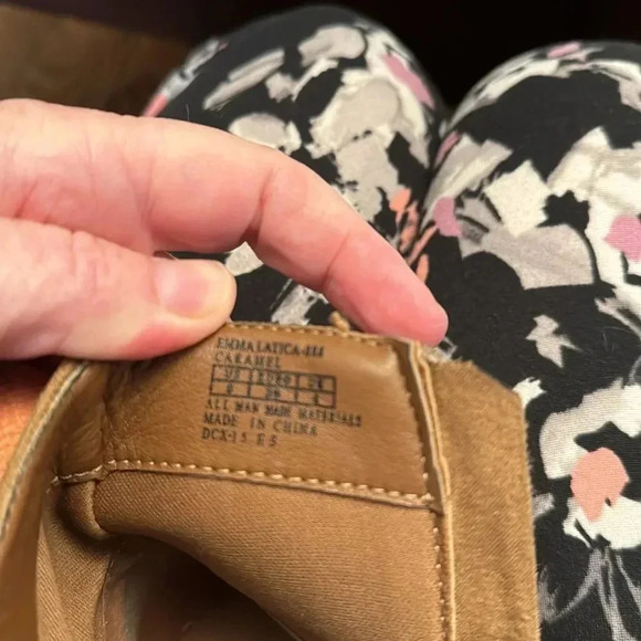 Michael Kors Emma Latica caramel girls booties size 5 - Picture 5 of 9